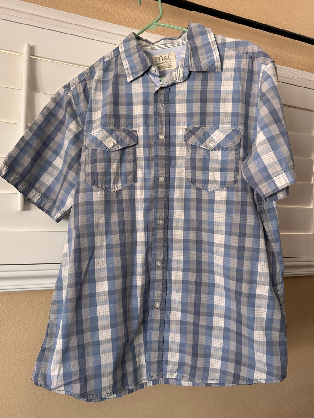 PD&C Light Blue and White Plaid Short-Sleeve Button-Down Shirt